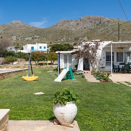 Villa Peristeri Alinda (Leros)